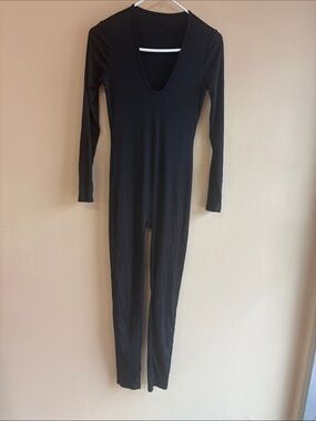 SHEIN Black Long Sleeve V-Neck Jumpsuit